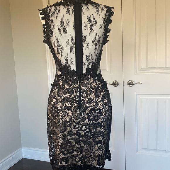 *SOLD* Lace dress gorgeous on. - Picture 3 of 4